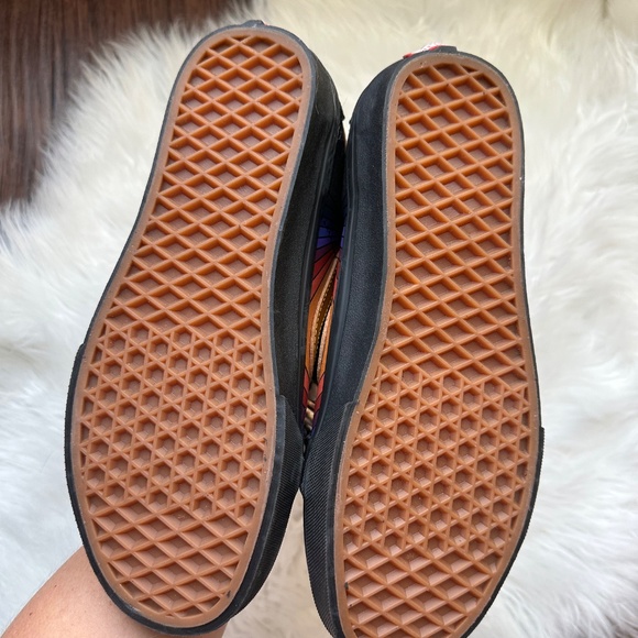 NWT • Vans • SK8 HI Reissue • Black + Rainbow • Size Women’s 7.5 - Picture 7 of 16